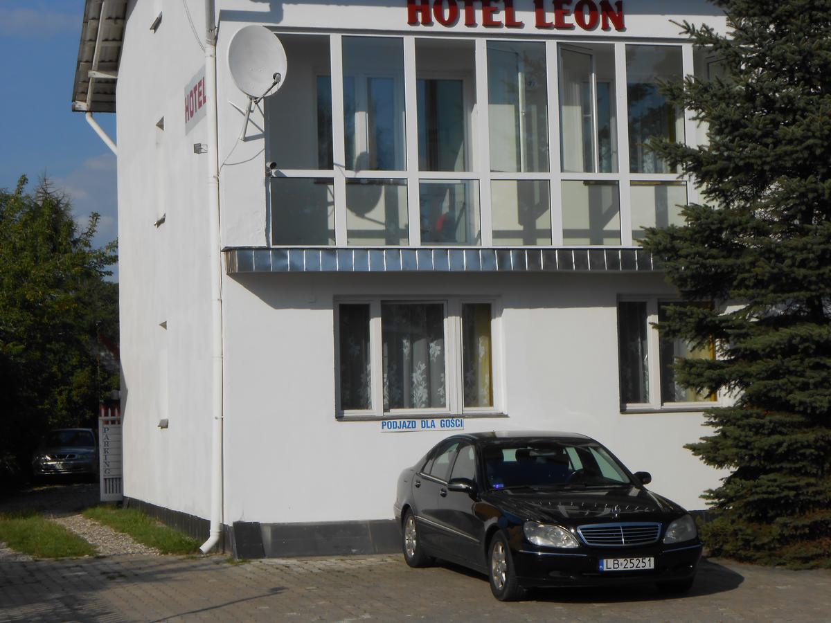 Hotel Leon Biala Podlaska Exterior photo